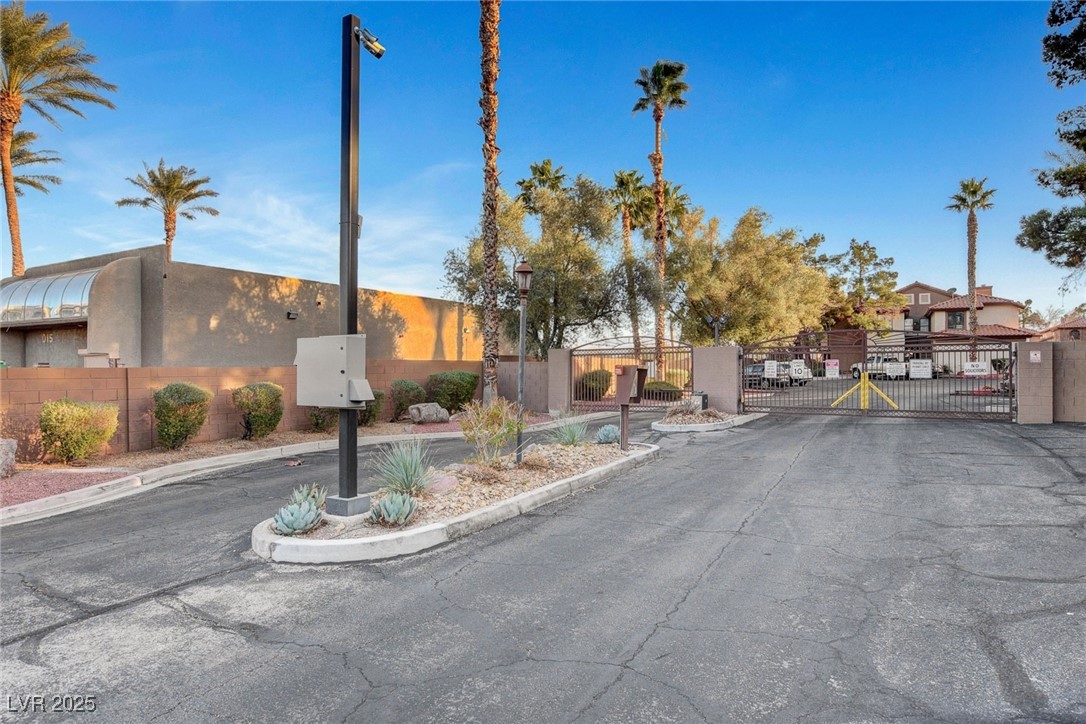 2995 East Sunset Road 209 Property Photo 37