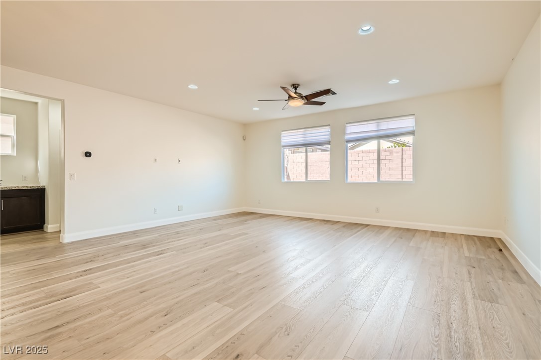 8754 Moon Crater Avenue Property Photo 20