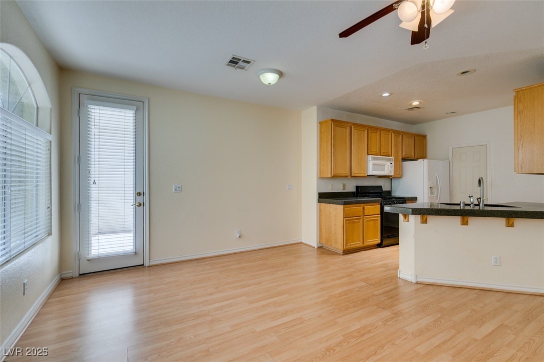 1004 Collingtree Street Property Photo 13