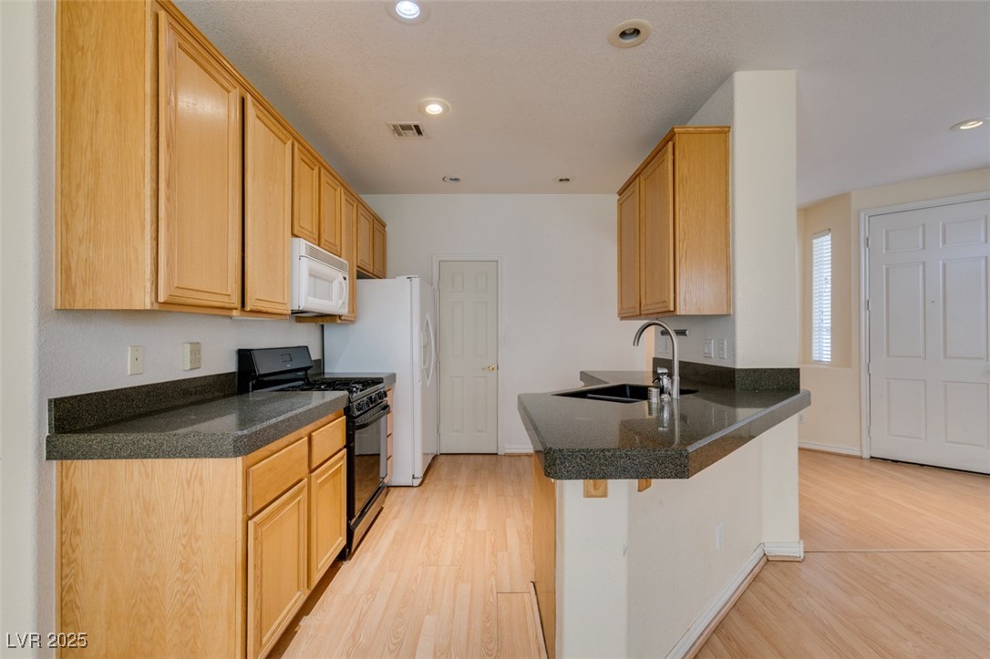 1004 Collingtree Street Property Photo 19
