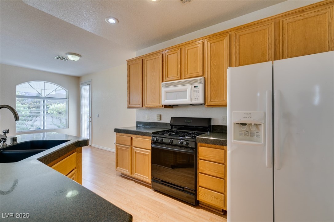 1004 Collingtree Street Property Photo 20