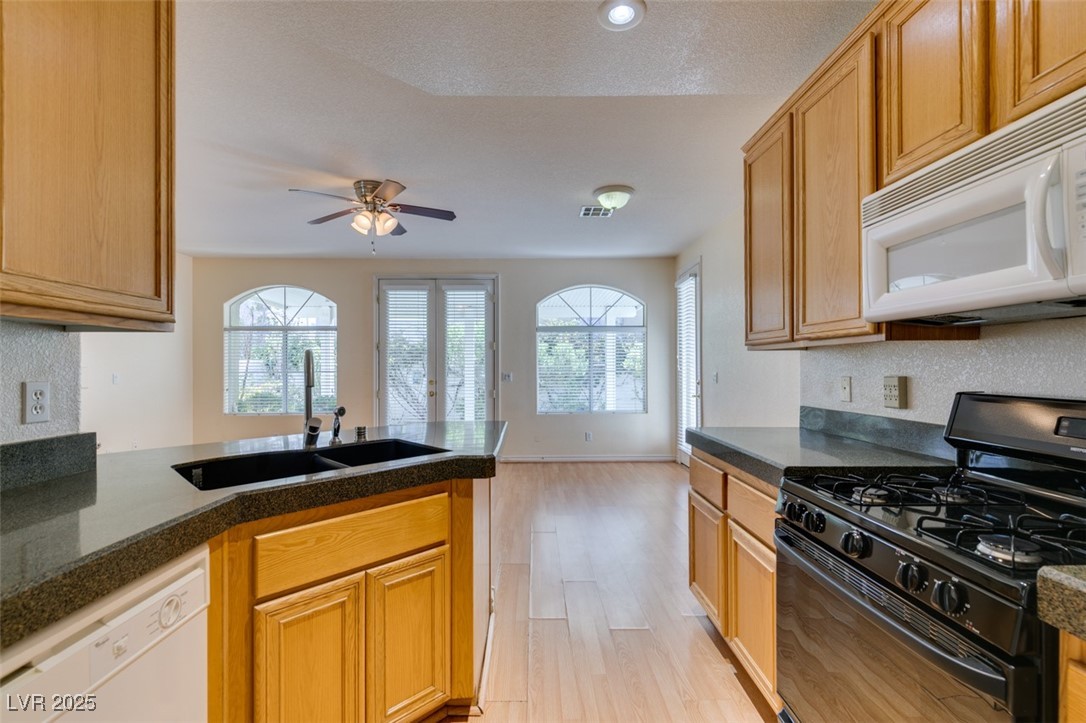 1004 Collingtree Street Property Photo 21