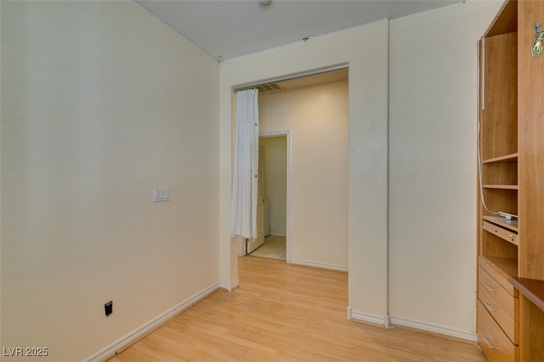 1004 Collingtree Street Property Photo 25
