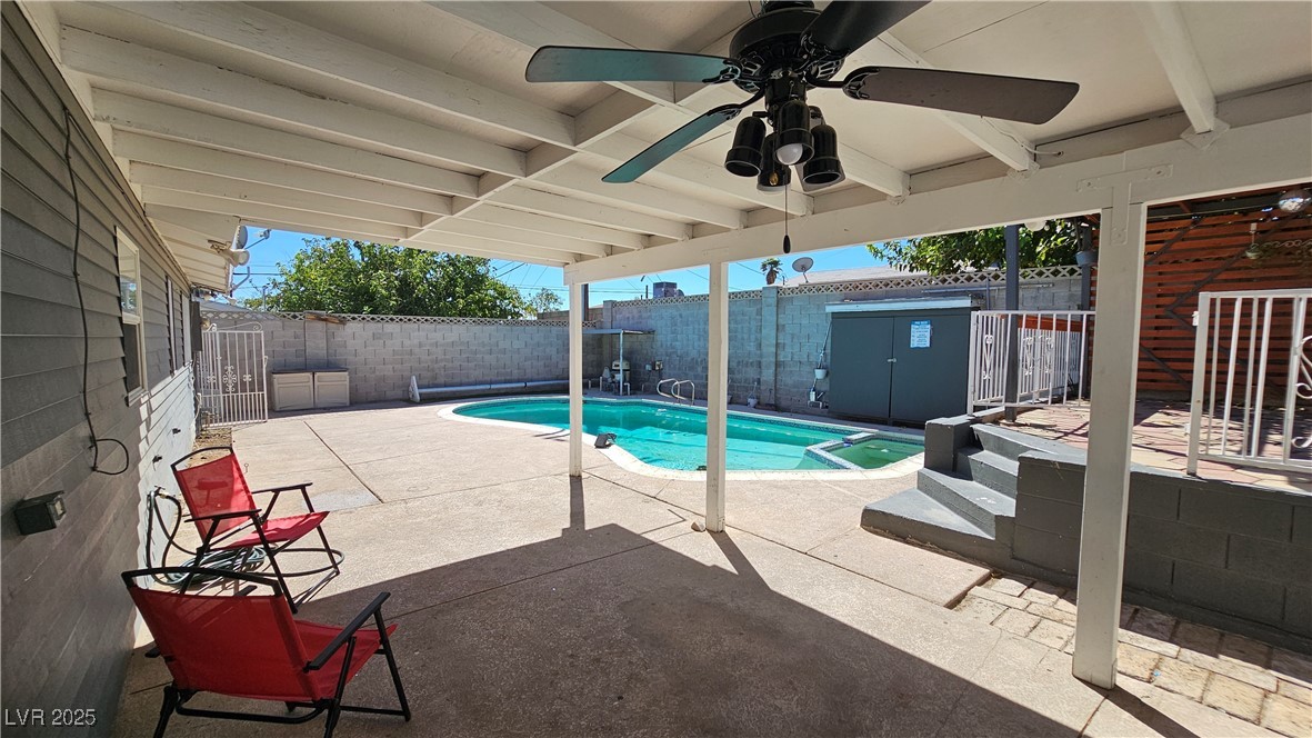 5305 Del Rey Avenue Property Photo 20