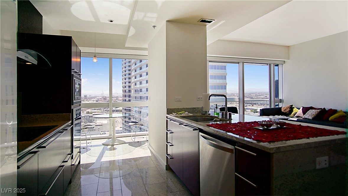 4471 Dean Martin Drive 1807 Property Photo 4