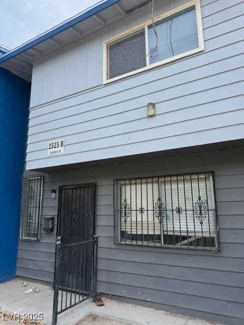 2525 Donna Street B Property Photo 1