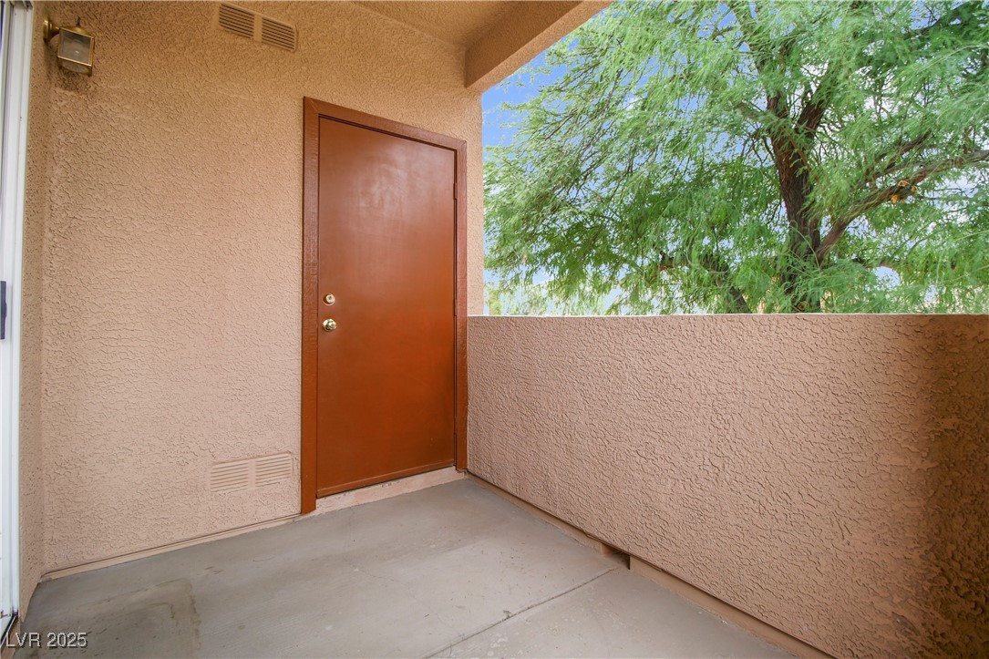 1050 East Cactus Avenue 2073 Property Photo 9