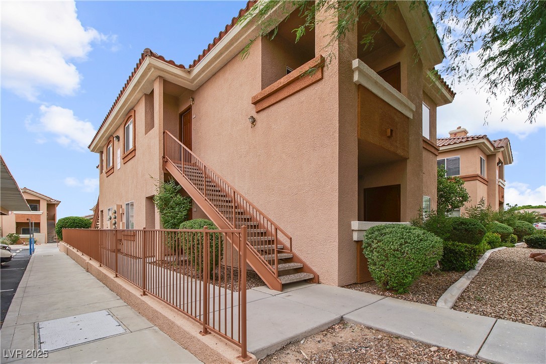 1050 East Cactus Avenue 2073 Property Photo 24