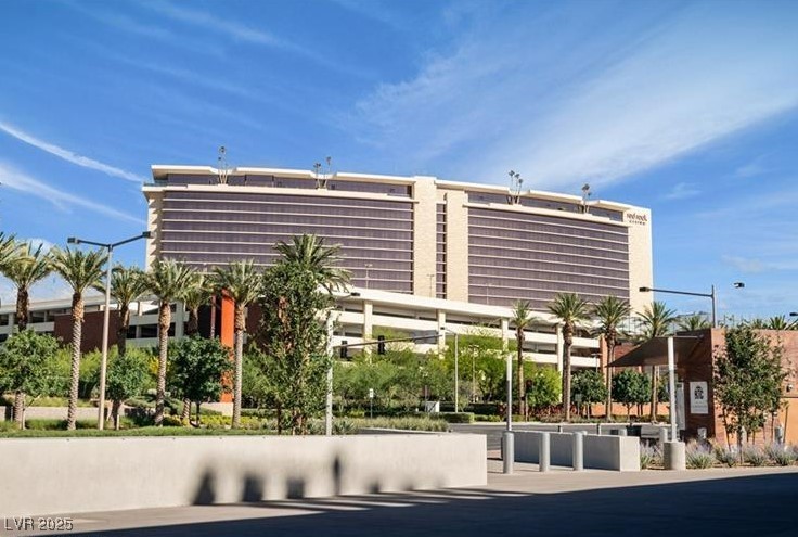 9004 Litchfield Avenue Property Photo 58