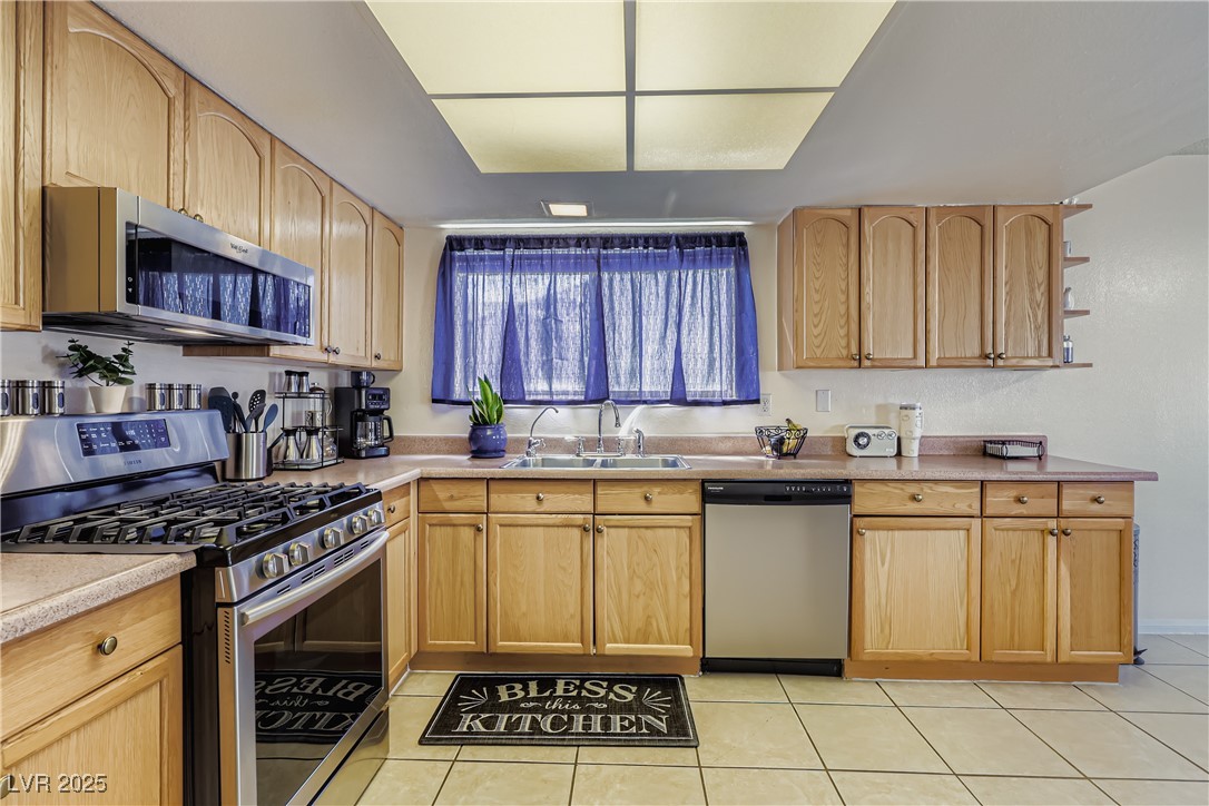 1963 Beesley Drive Property Photo 5