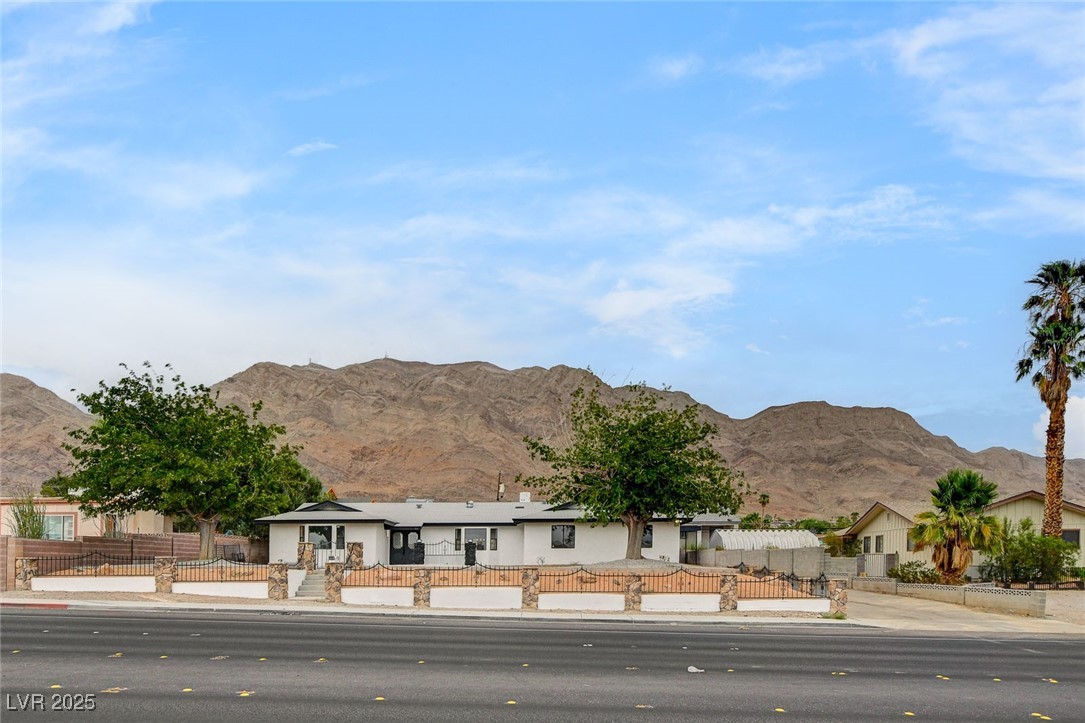 706 North Hollywood Boulevard Property Photo 1