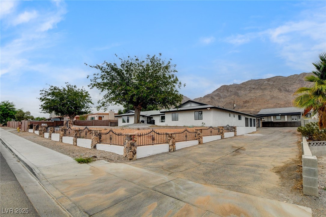 706 North Hollywood Boulevard Property Photo 3