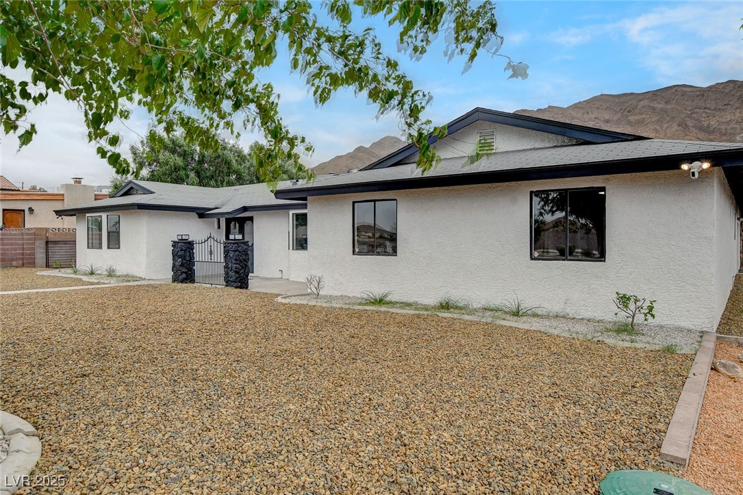 706 North Hollywood Boulevard Property Photo 5