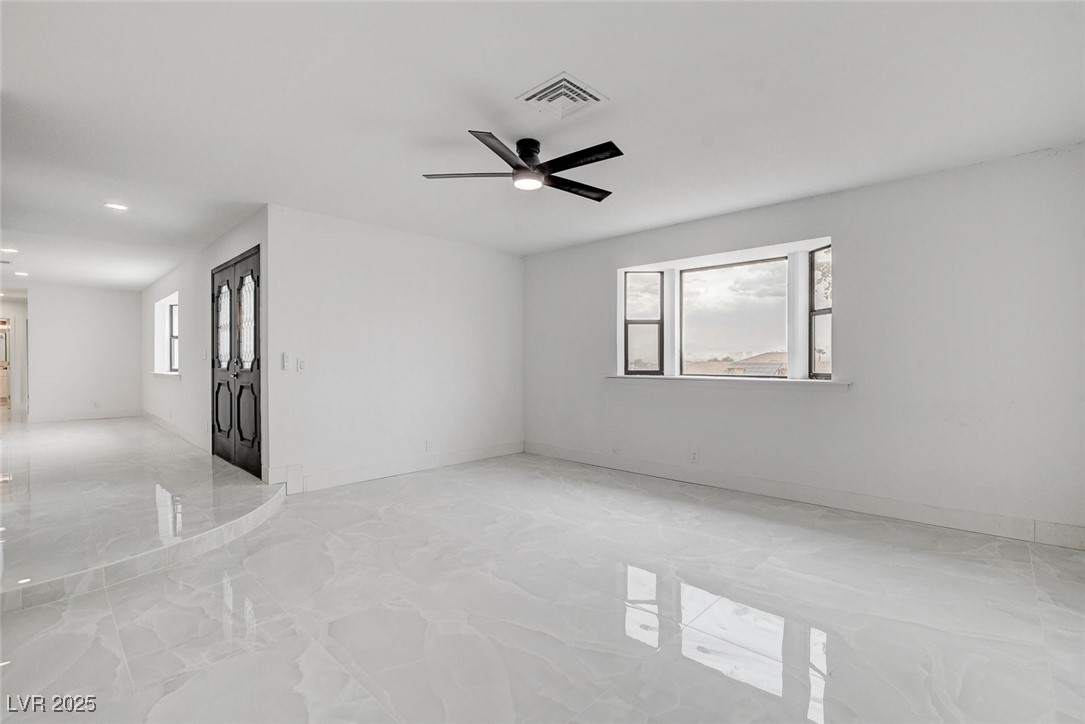 706 North Hollywood Boulevard Property Photo 7