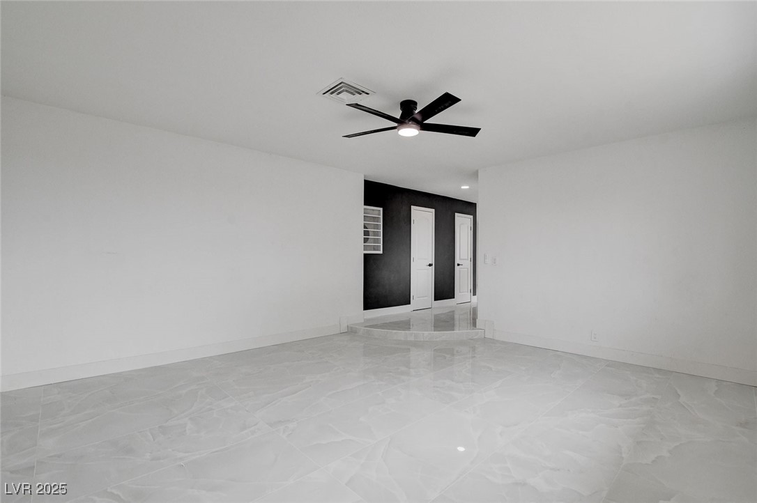 706 North Hollywood Boulevard Property Photo 9