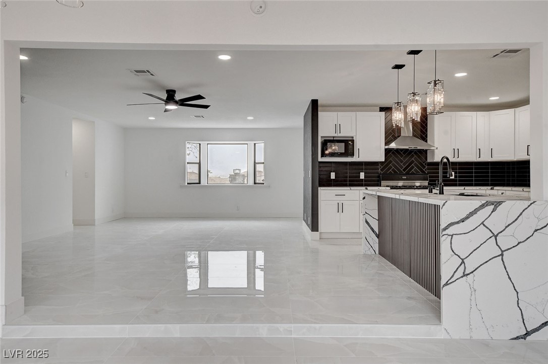 706 North Hollywood Boulevard Property Photo 13