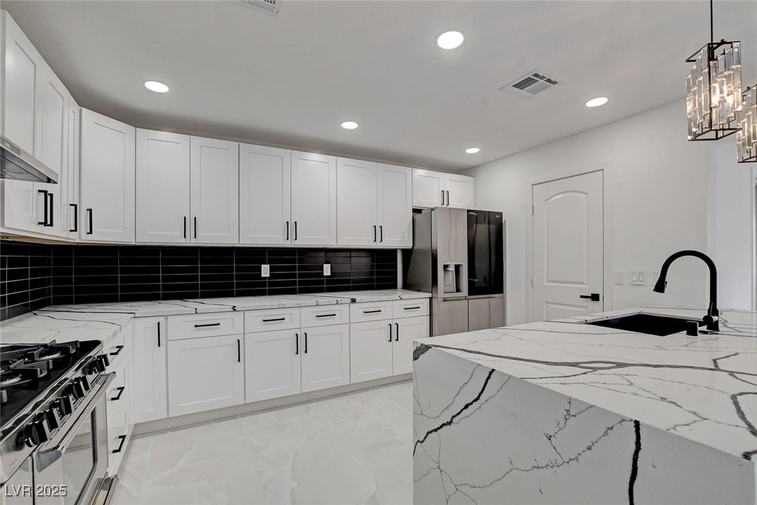 706 North Hollywood Boulevard Property Photo 19