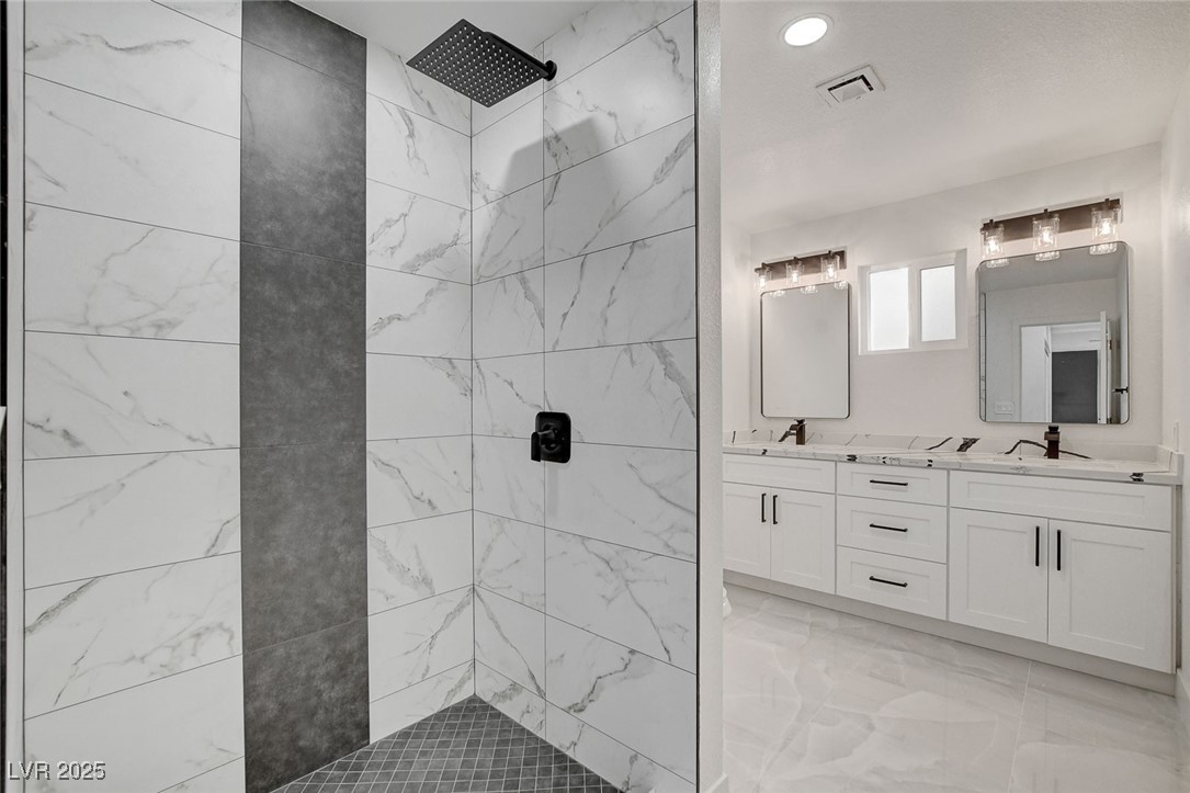 706 North Hollywood Boulevard Property Photo 31