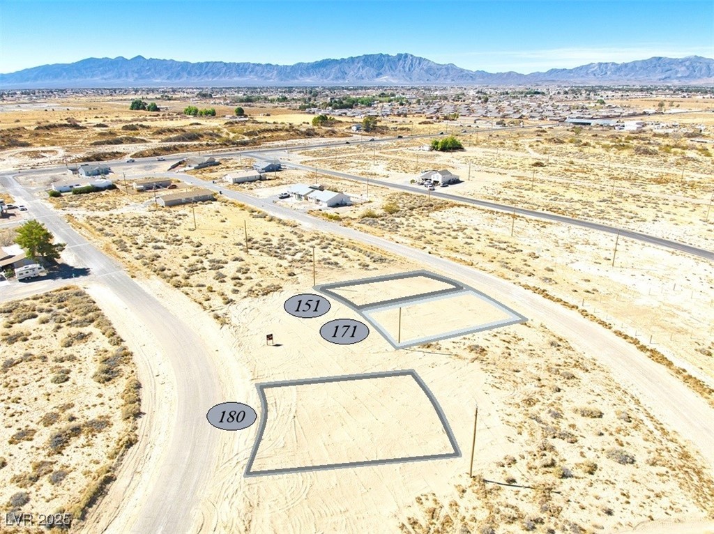 180 North Sisk Street Property Photo 22