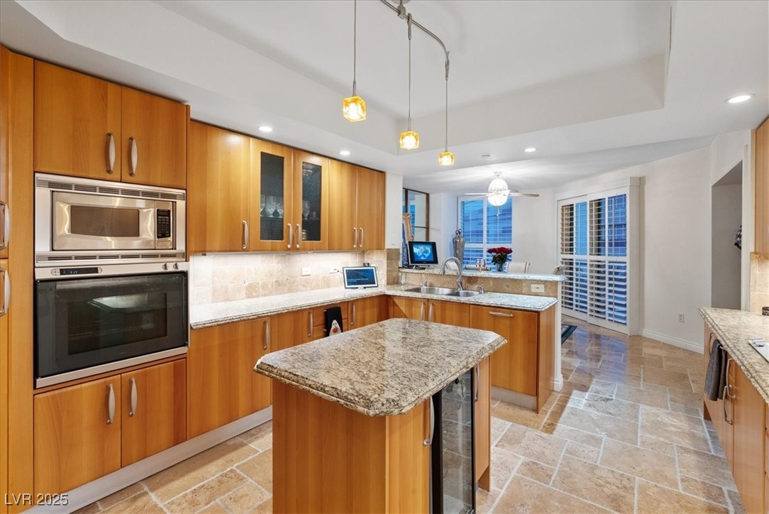 2747 Paradise Road 501 Property Photo 7