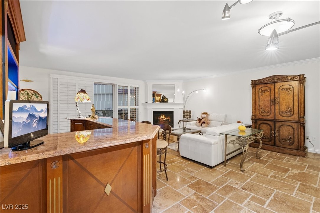 2747 Paradise Road 501 Property Photo 8