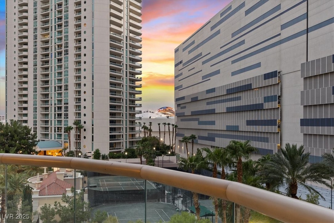 2747 Paradise Road 501 Property Photo 26