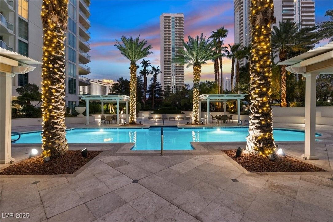 2747 Paradise Road 501 Property Photo 32