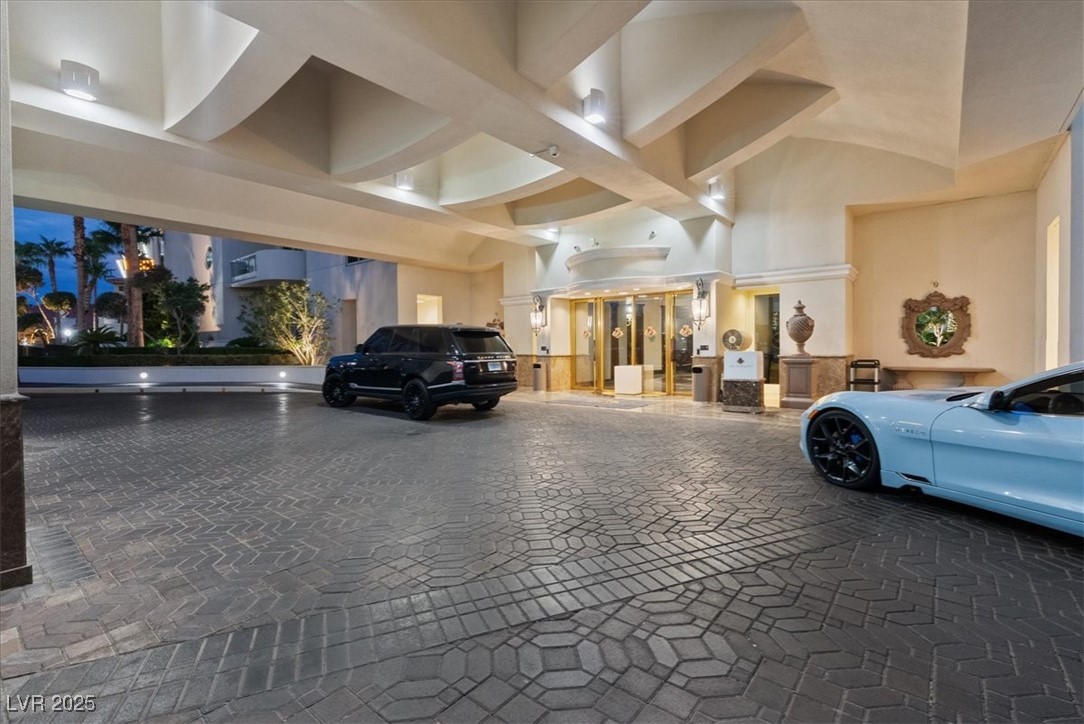 2747 Paradise Road 501 Property Photo 39