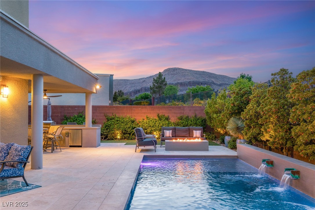 10482 Calico Terrace Avenue Property Photo 4