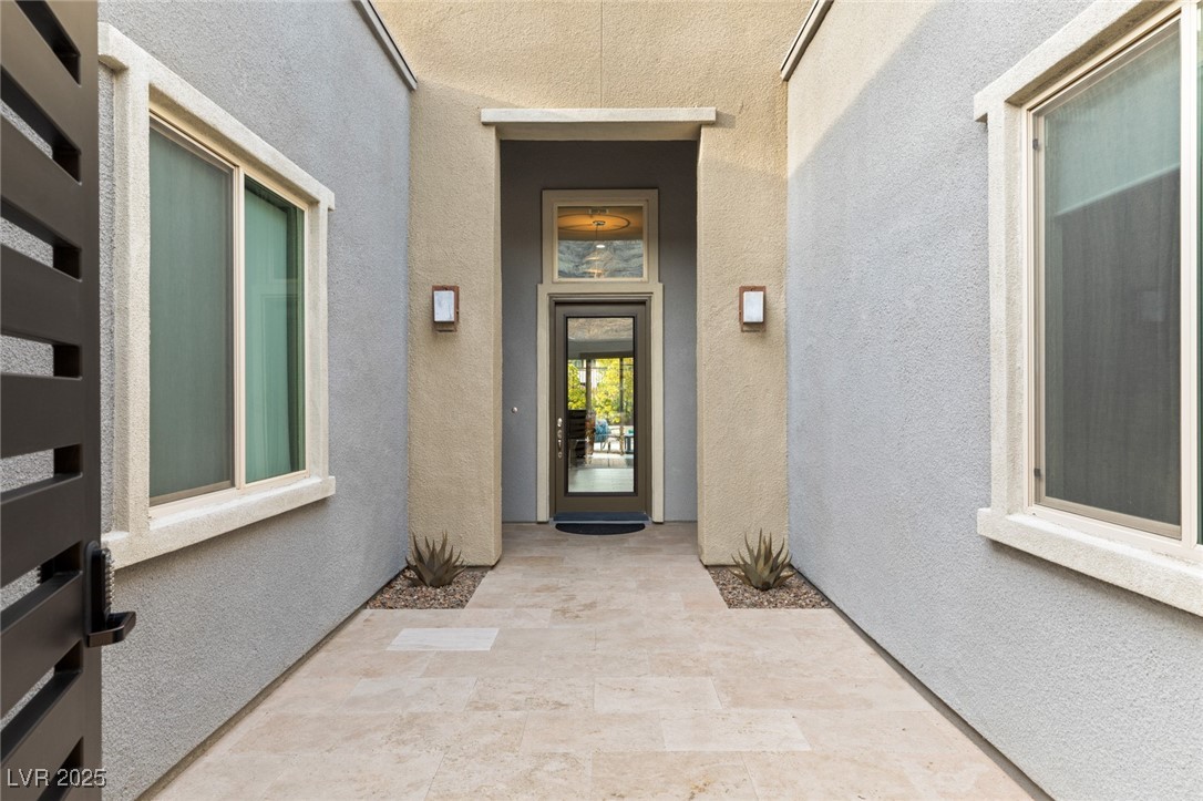 10482 Calico Terrace Avenue Property Photo 8