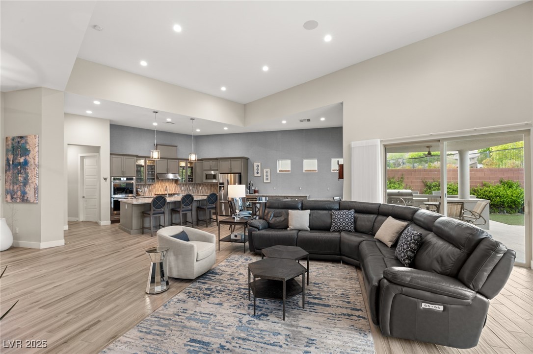 10482 Calico Terrace Avenue Property Photo 13