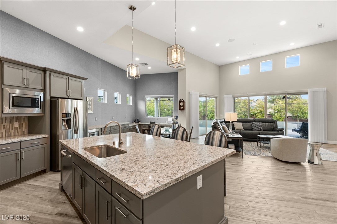 10482 Calico Terrace Avenue Property Photo 15