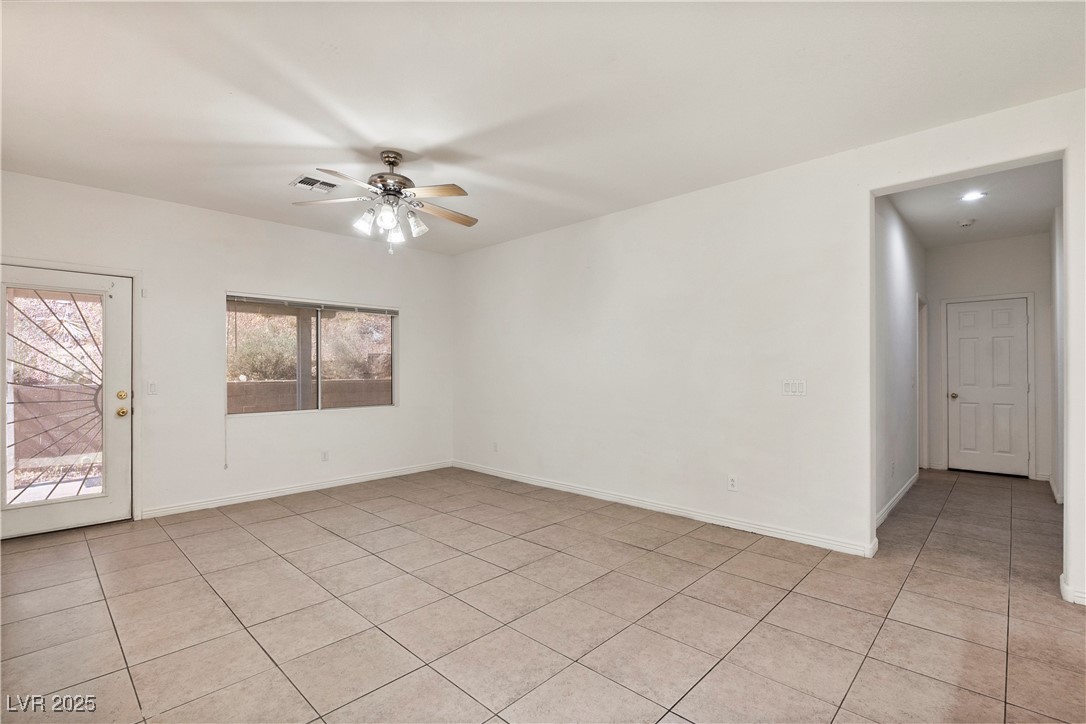 2865 Rippling Springs Street Property Photo 20