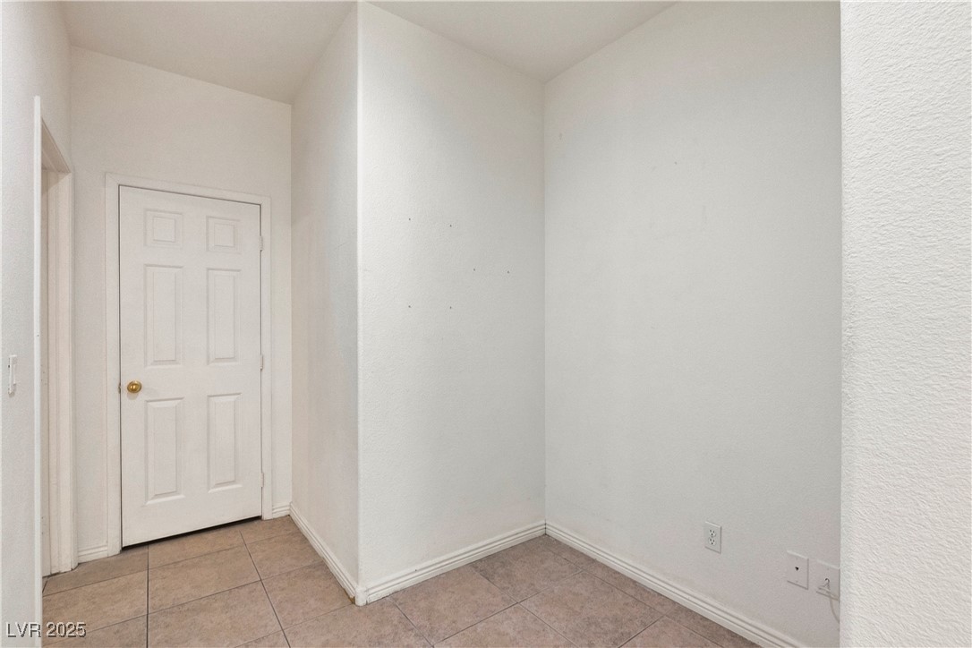 2865 Rippling Springs Street Property Photo 21