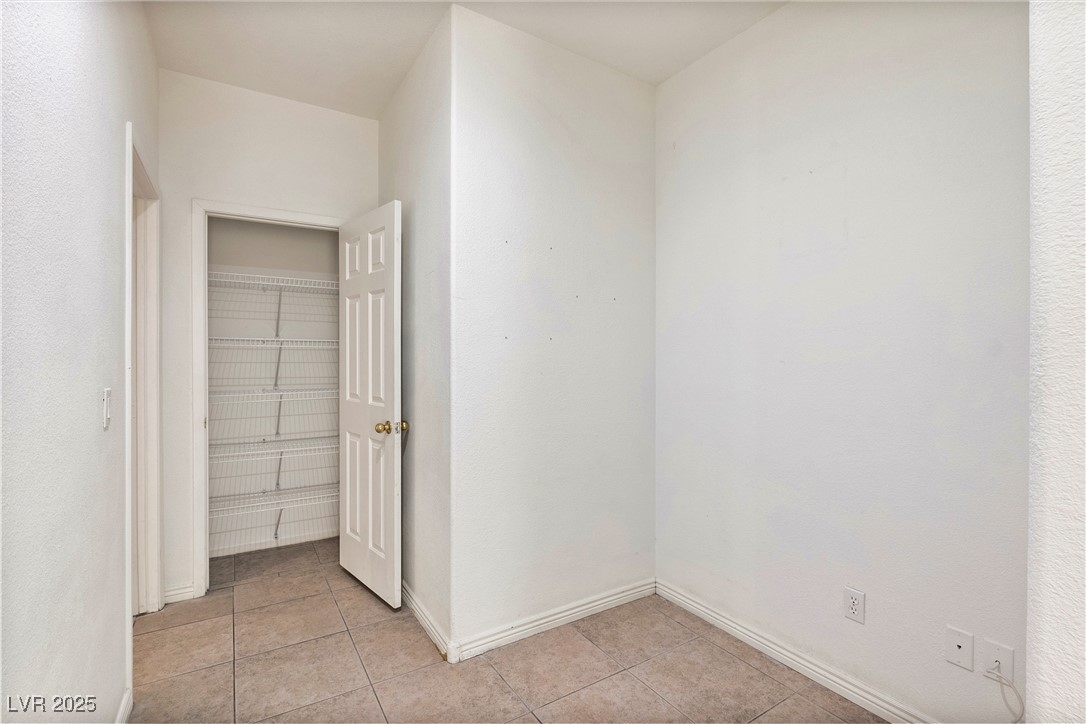 2865 Rippling Springs Street Property Photo 28