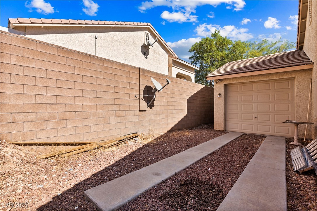 2865 Rippling Springs Street Property Photo 42