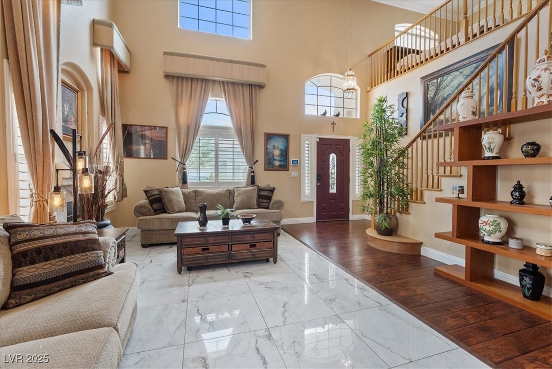 3827 Blue Gull Street Property Photo 3