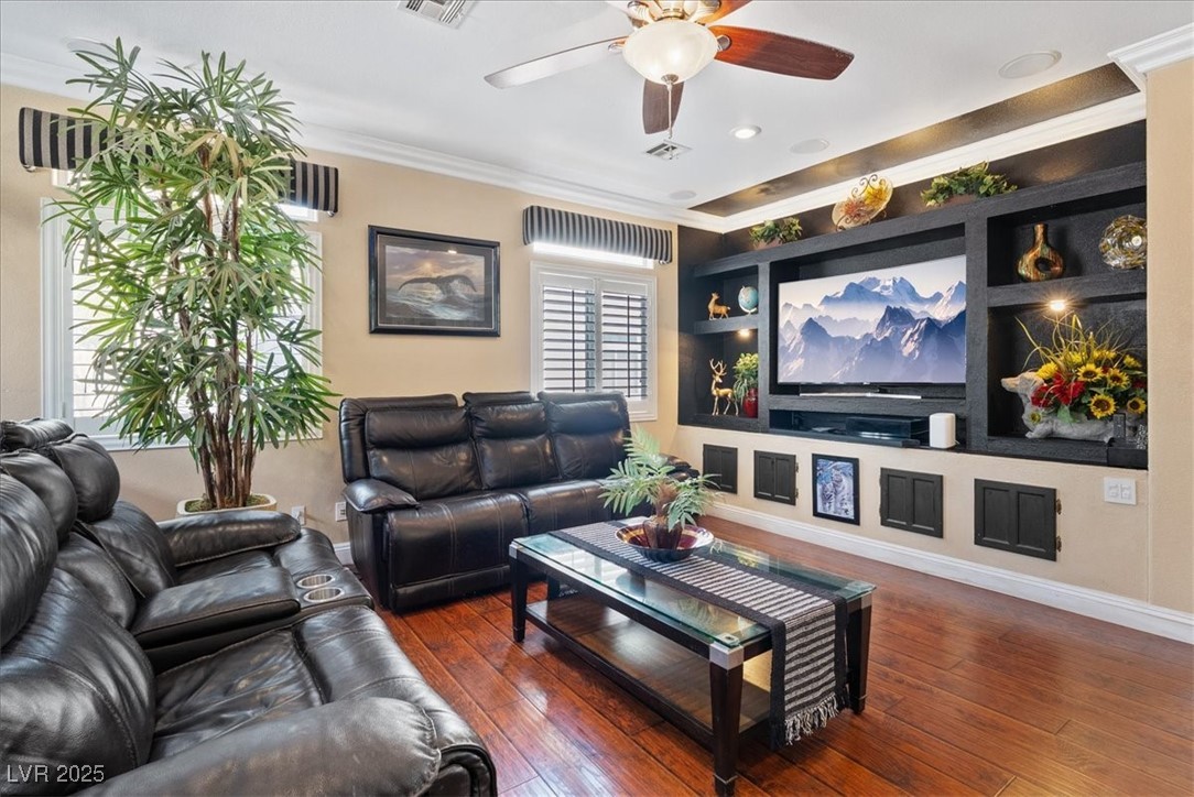 3827 Blue Gull Street Property Photo 6