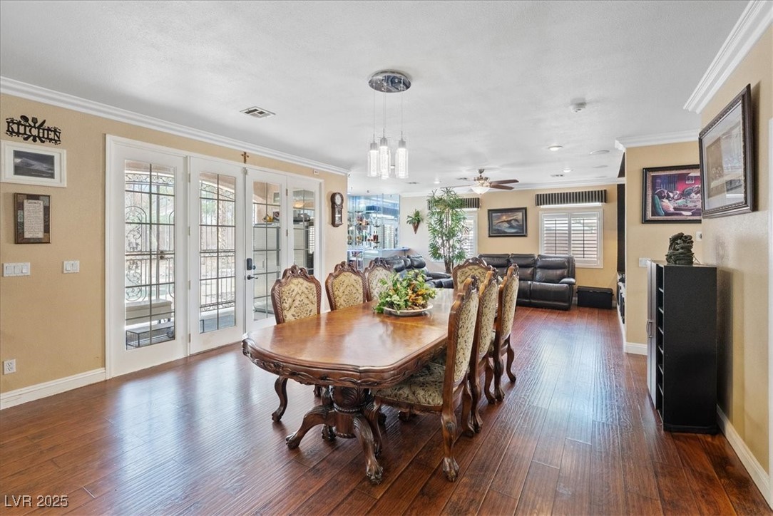 3827 Blue Gull Street Property Photo 16