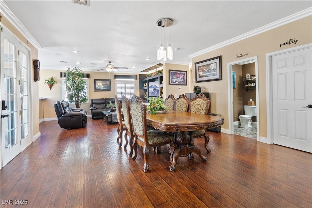 3827 Blue Gull Street Property Photo 17