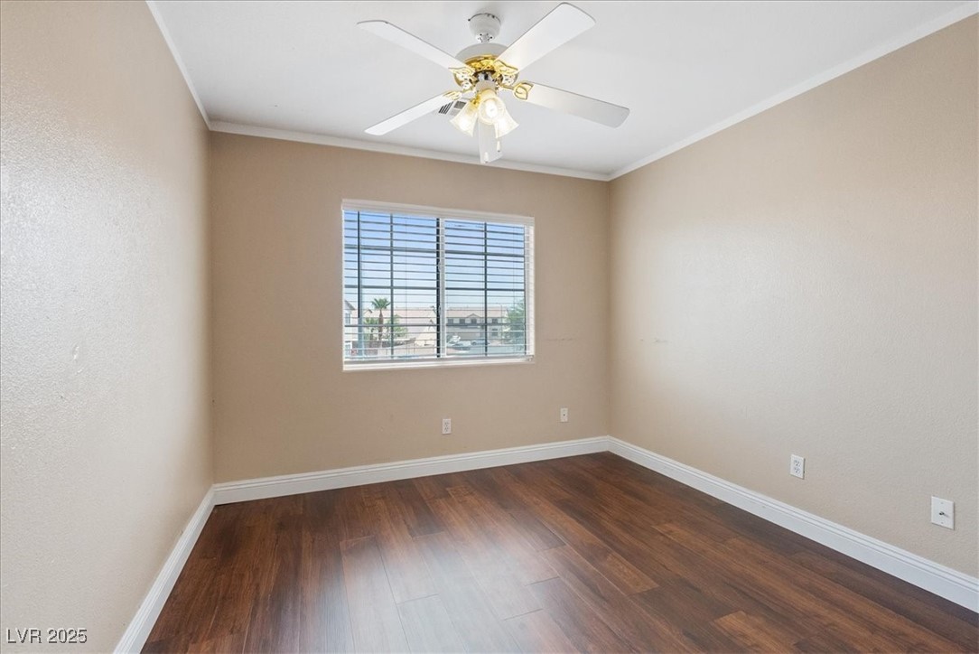 3827 Blue Gull Street Property Photo 36