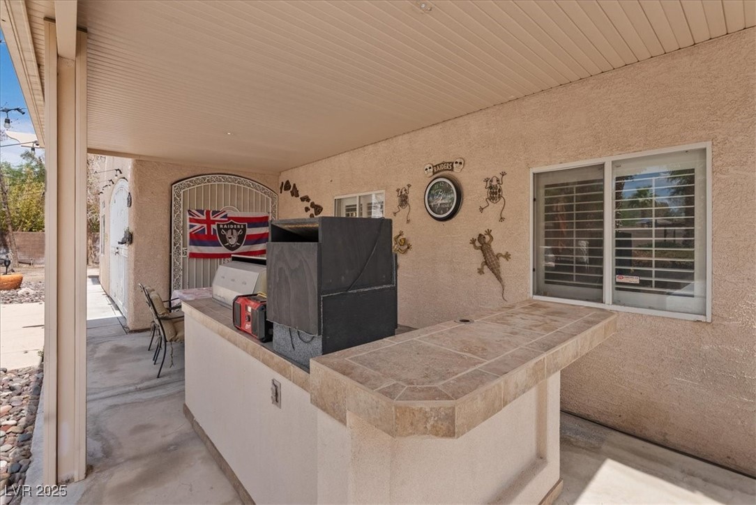 3827 Blue Gull Street Property Photo 44