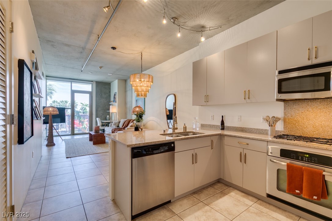 353 East Bonneville Avenue 343 Property Photo 1