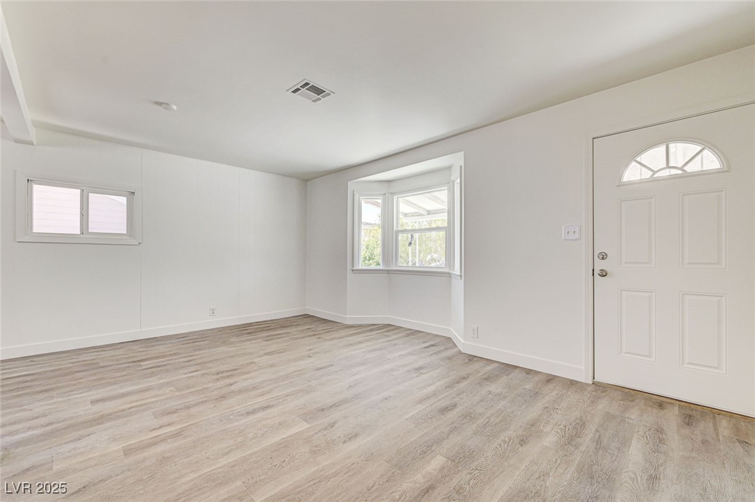 1405 East Bridger Avenue A Property Photo 6