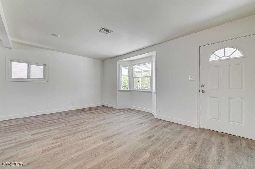 1405 East Bridger Avenue A Property Photo 8