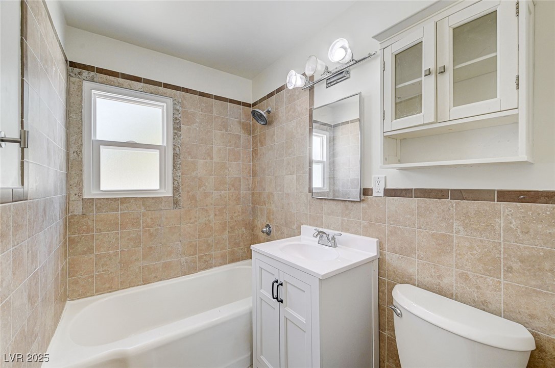 1405 East Bridger Avenue A Property Photo 19