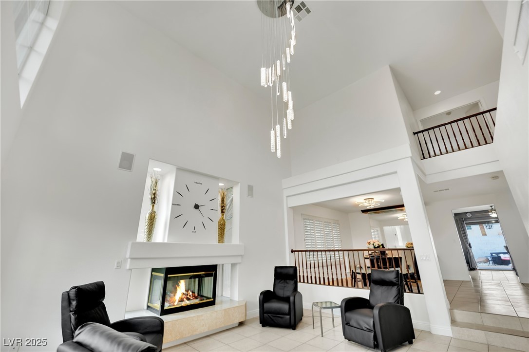 1860 Autumn Gold Avenue Property Photo 3