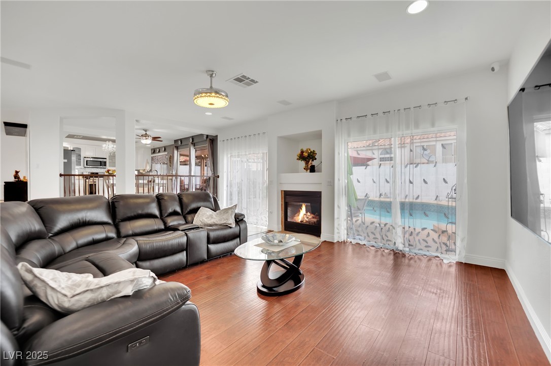 1860 Autumn Gold Avenue Property Photo 29