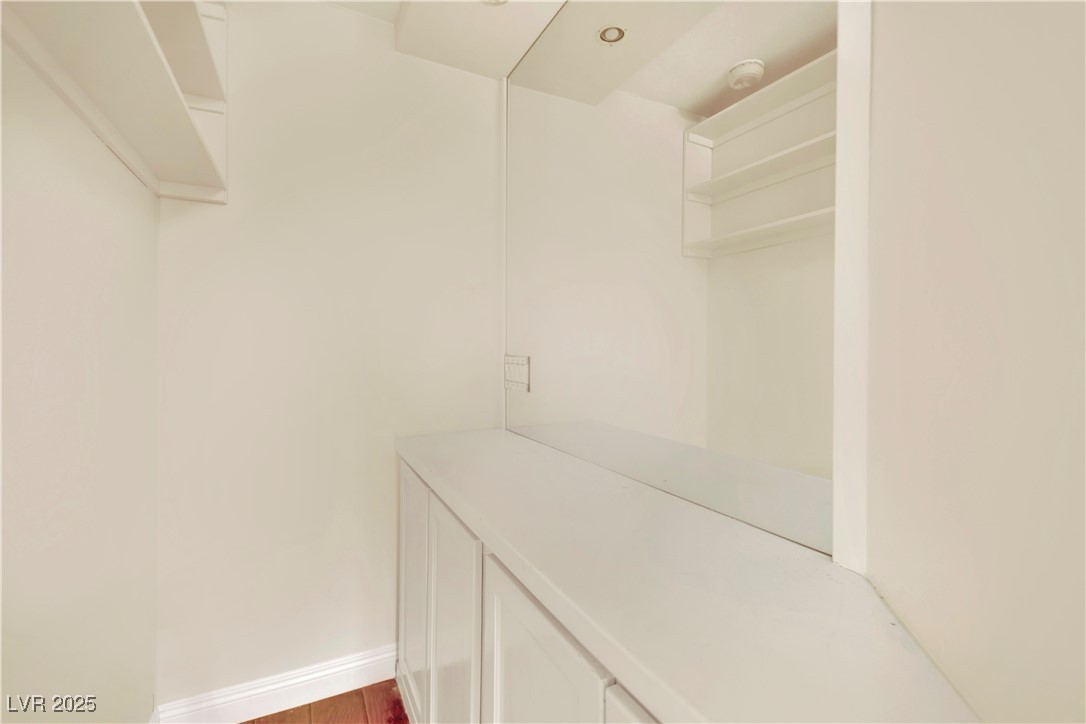 1860 Autumn Gold Avenue Property Photo 33