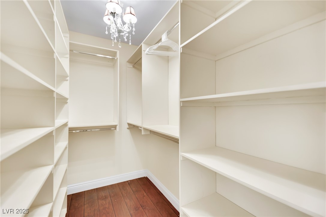 1860 Autumn Gold Avenue Property Photo 34